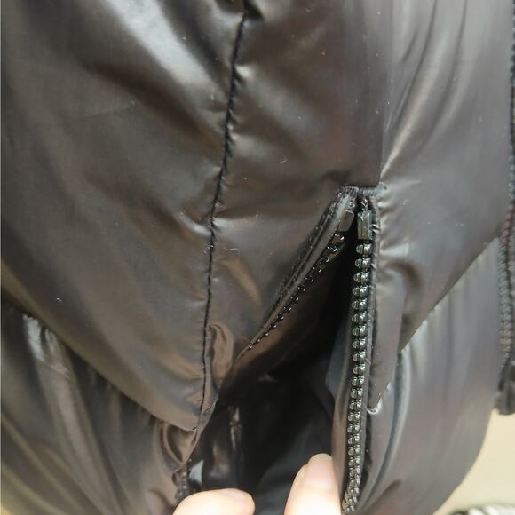 Michael Kors Full Zip High Neck Quilted Puffer Jacket Black w/black hardware Med - Picture 8 of 10
